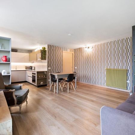 מנדלו דל לאריו Aloha Lake Apartments מראה חיצוני תמונה