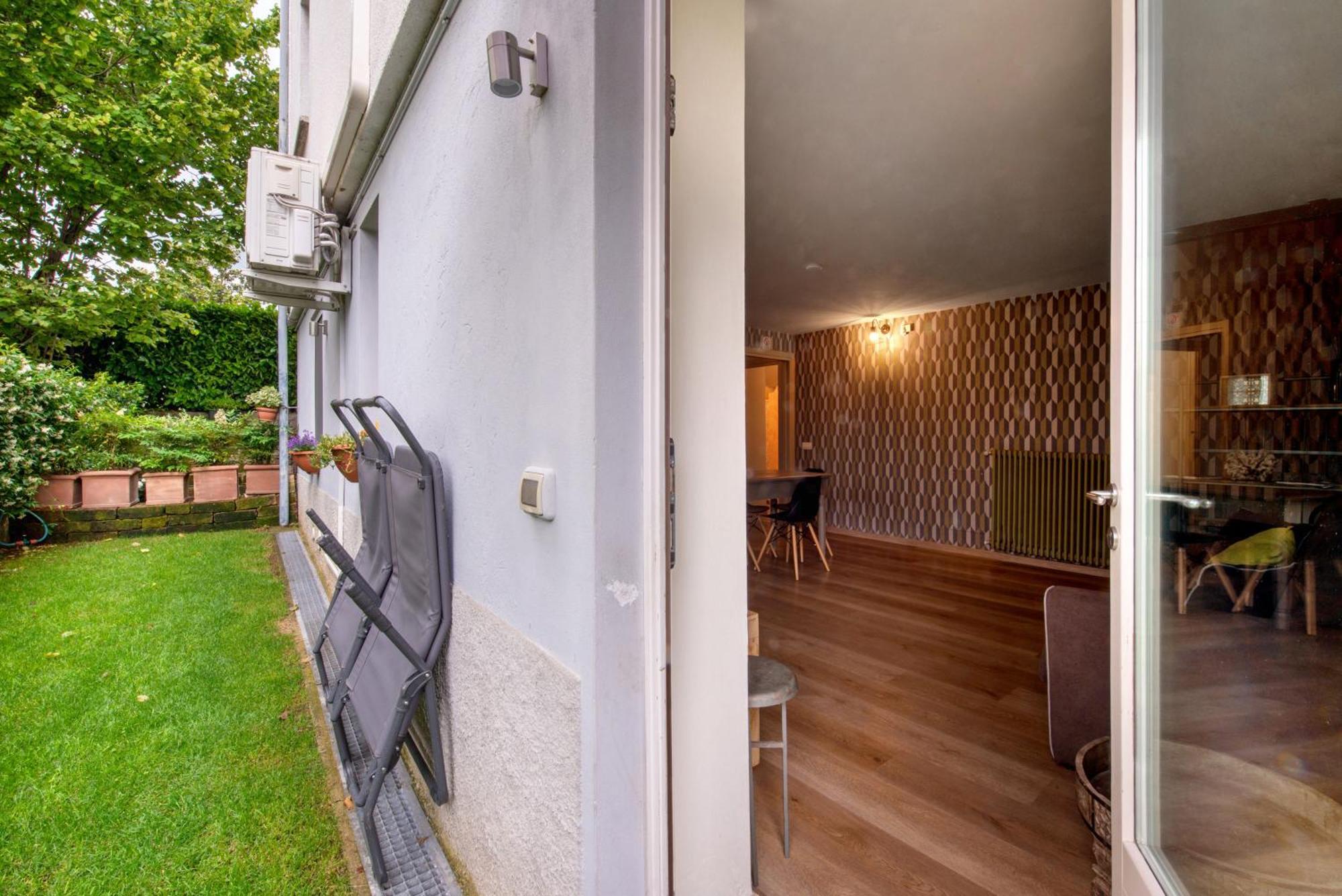 מנדלו דל לאריו Aloha Lake Apartments מראה חיצוני תמונה